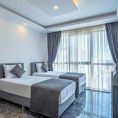 Laristone Szálloda 4*